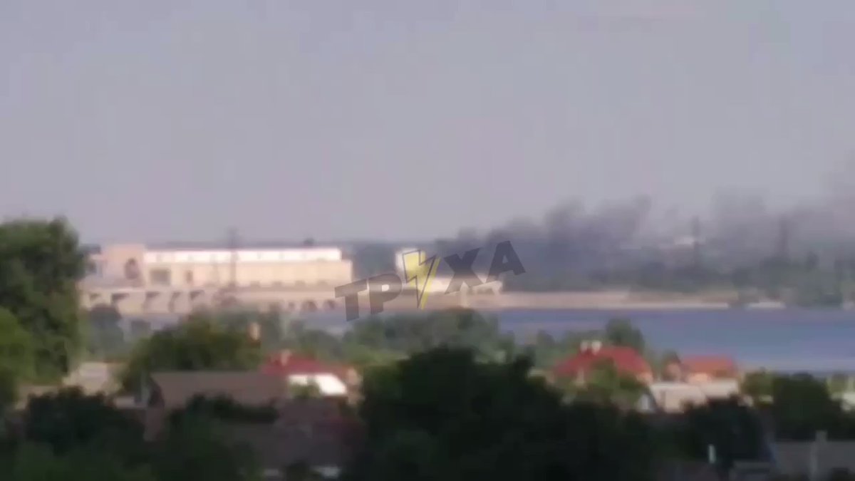 Fire after explosion near the gateway of Kakhovska dam