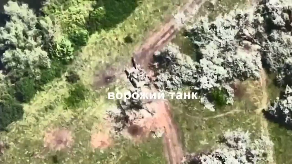 Ukrainian forces destroy a Russian T-80 outside of Dementiivka, Kharkiv Oblast