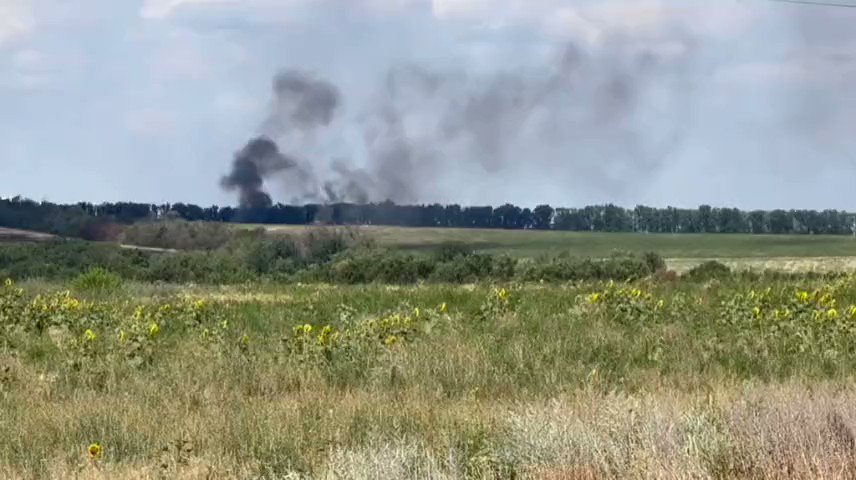 Russian military column destroyed near Lysychansk