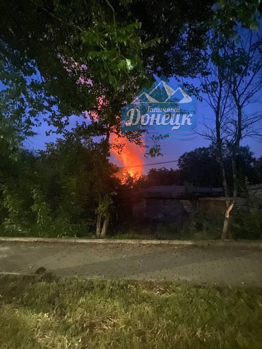 Fire and explosions reported in Donetsk