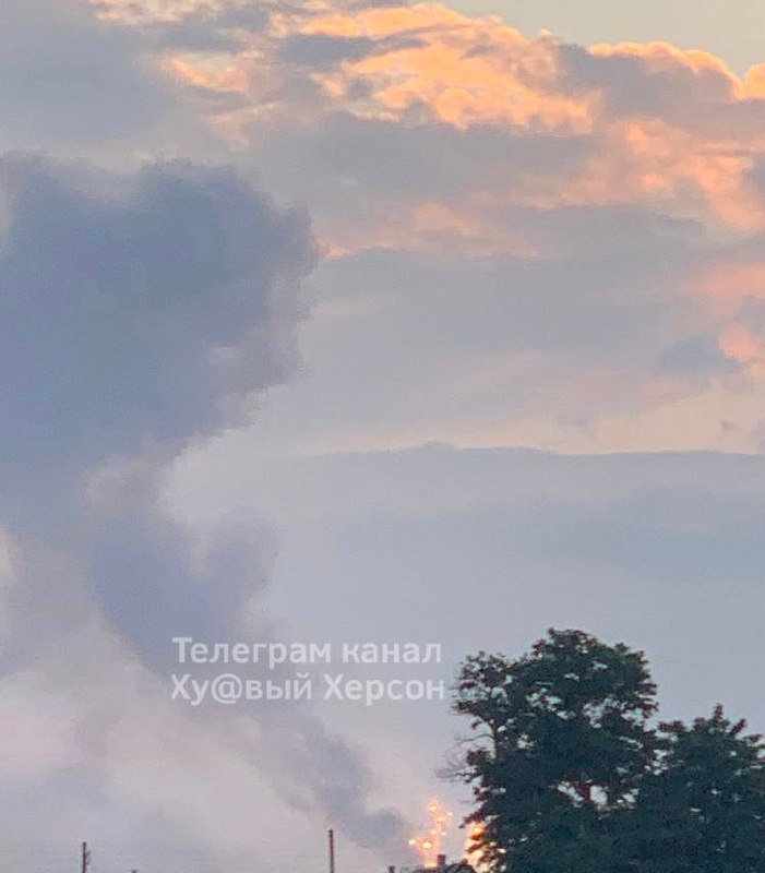 Explosions and fire reported at forest near Nova Maiachka, Kherson region