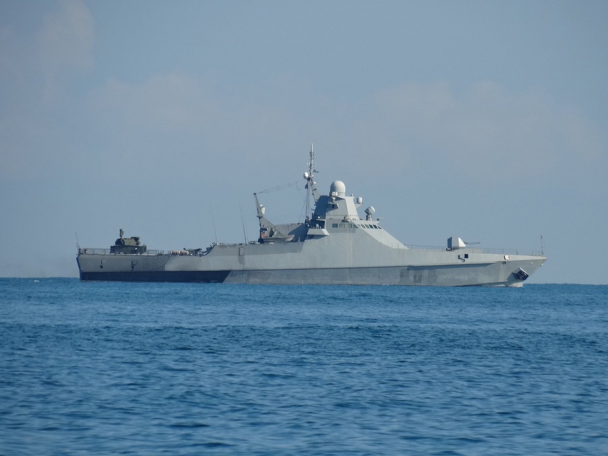 Photos of the Russian Dmitry Rogachev Project 22160 patrol ship with a Tor-M2KM air defense system