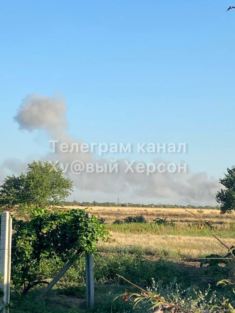 Explosion reported earlier this morning in Henichesk, north of Crimea - possibly a Ukrainian strike against a weaons depot