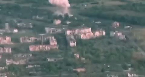 Russian army shelling Pisky village near Donetsk with TOS-1A heavy flamethrower system
