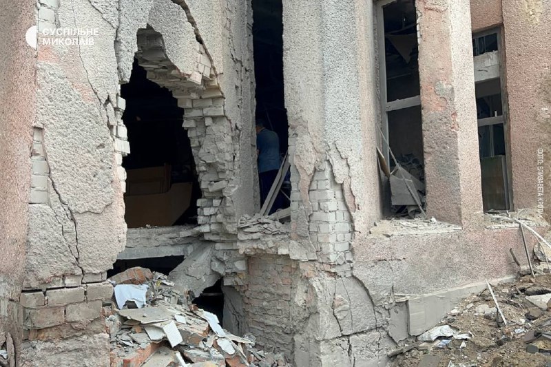 Russian army shelled Mykolaiv overnight, damaged civilians infrastructure, university