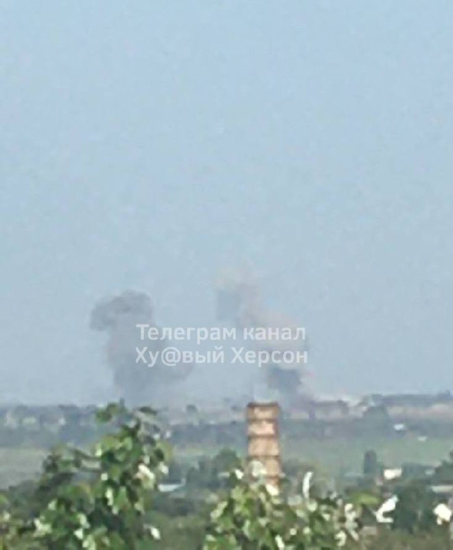New round of explosions near Kherson