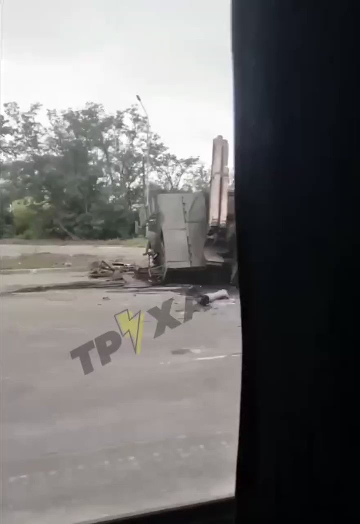 A Russian Pantsir-S1 SAM system was taken out by a Ukrainian strike, said to be in Oleshky, Kherson Oblast
