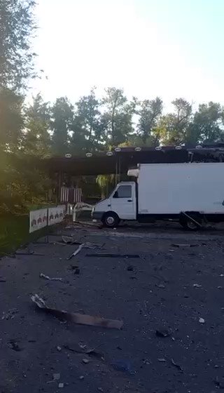 Russia launched 9 missiles at civilian infrastructure in Zaporizhzhia, including hotel, park, electrical substation. People feared trapped under the rubble