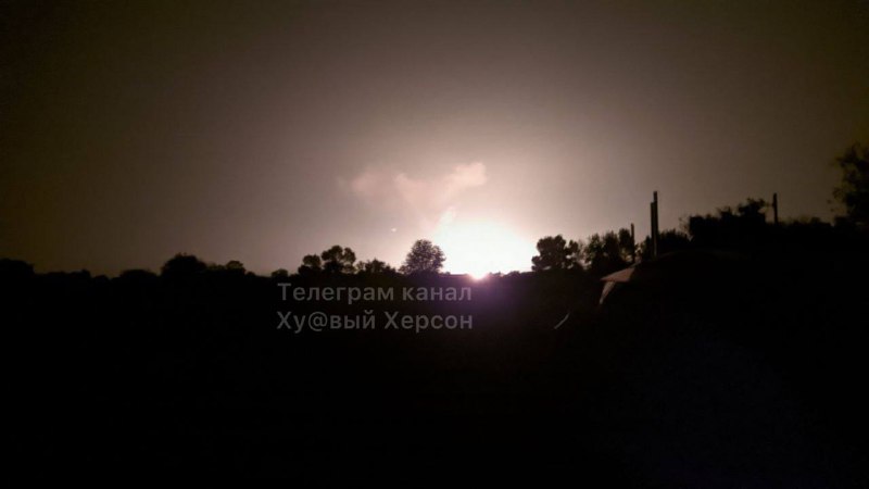 Big fire reportedly at Brylivka of Kherson region, possible gas pipeline on fire