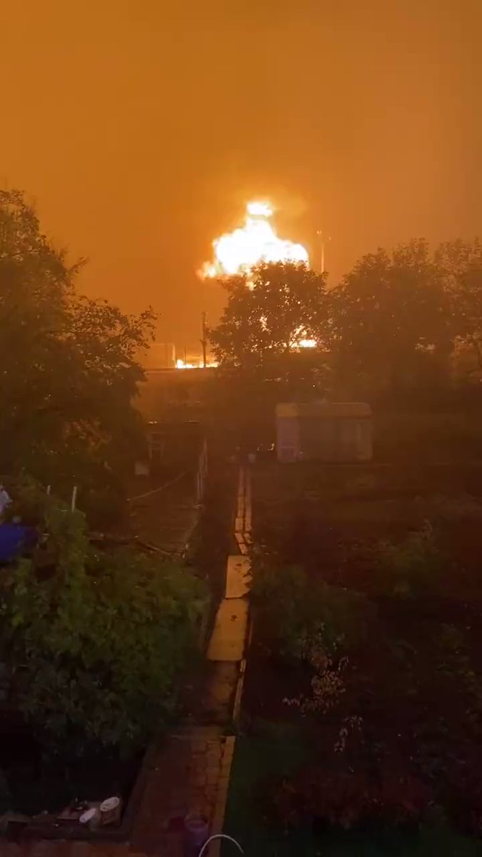 Oil depot or train with fuel is on fire in Shakhtarsk, east to Donetsk