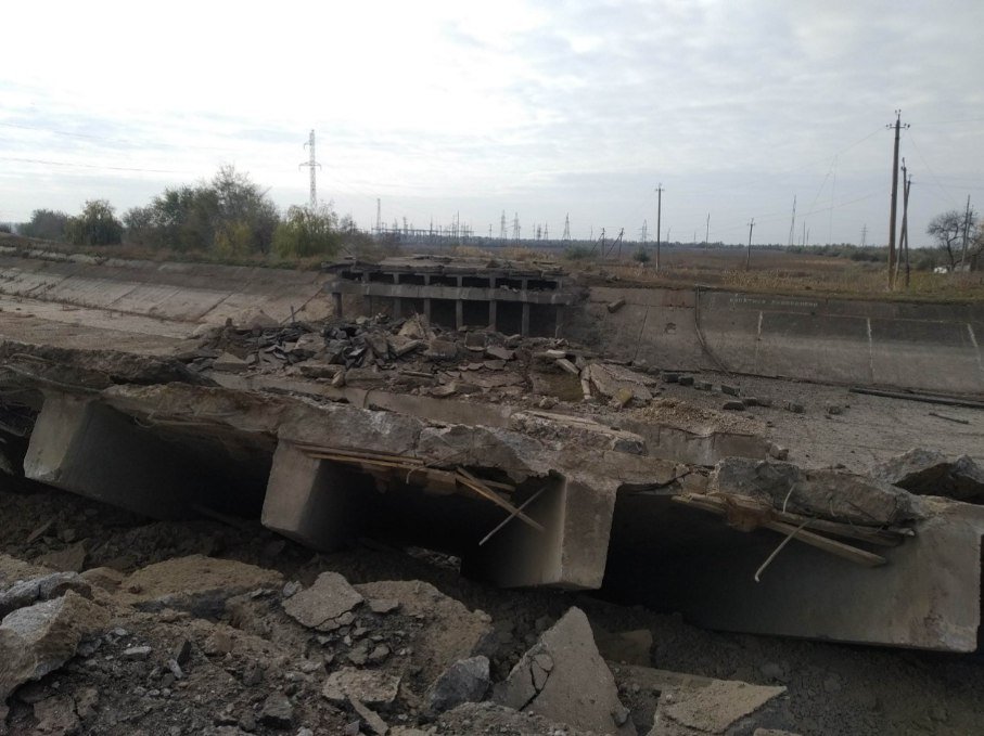Bridges from Snihurivka to Kherson over channels were blown up