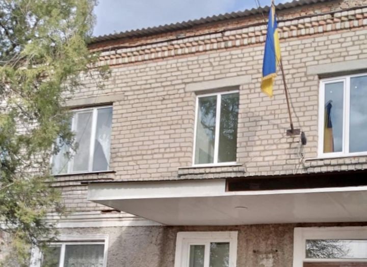 Ukrainian flag has reportedly been raised in the village of Novokairy, situated on the western bank of the Dnipro river, 30 km northeast of Nova Kakhovka