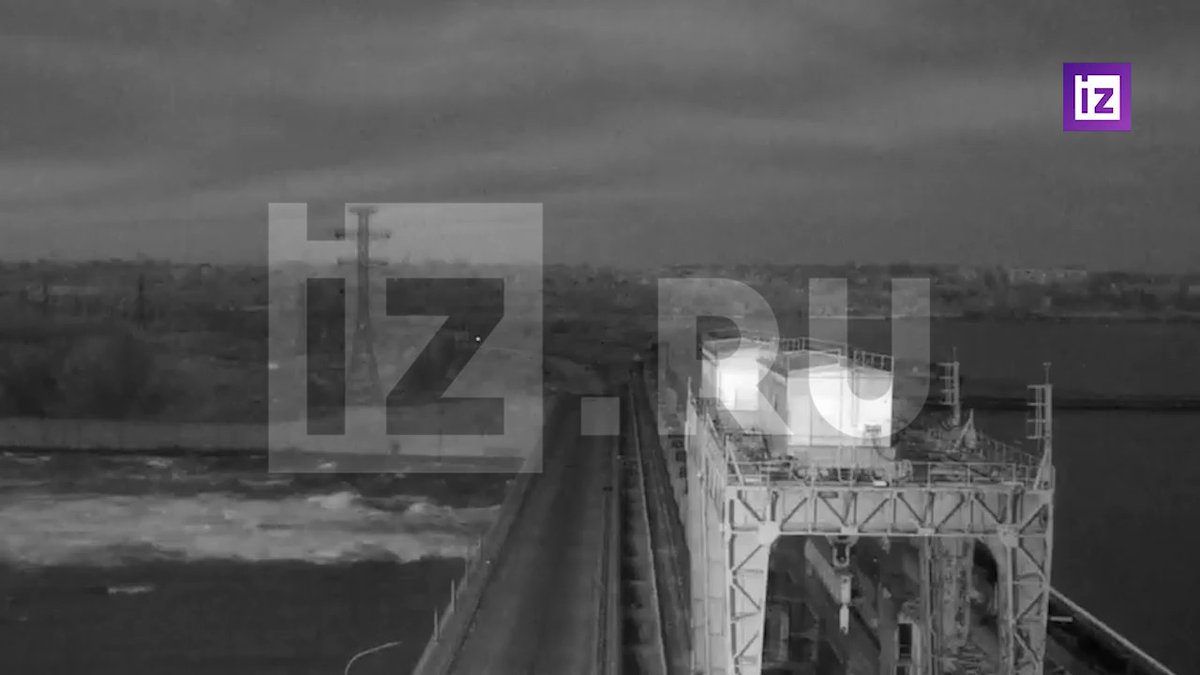 Video of Russian forces detonating explosives at the bridge at the Nova Kakhovka power plant