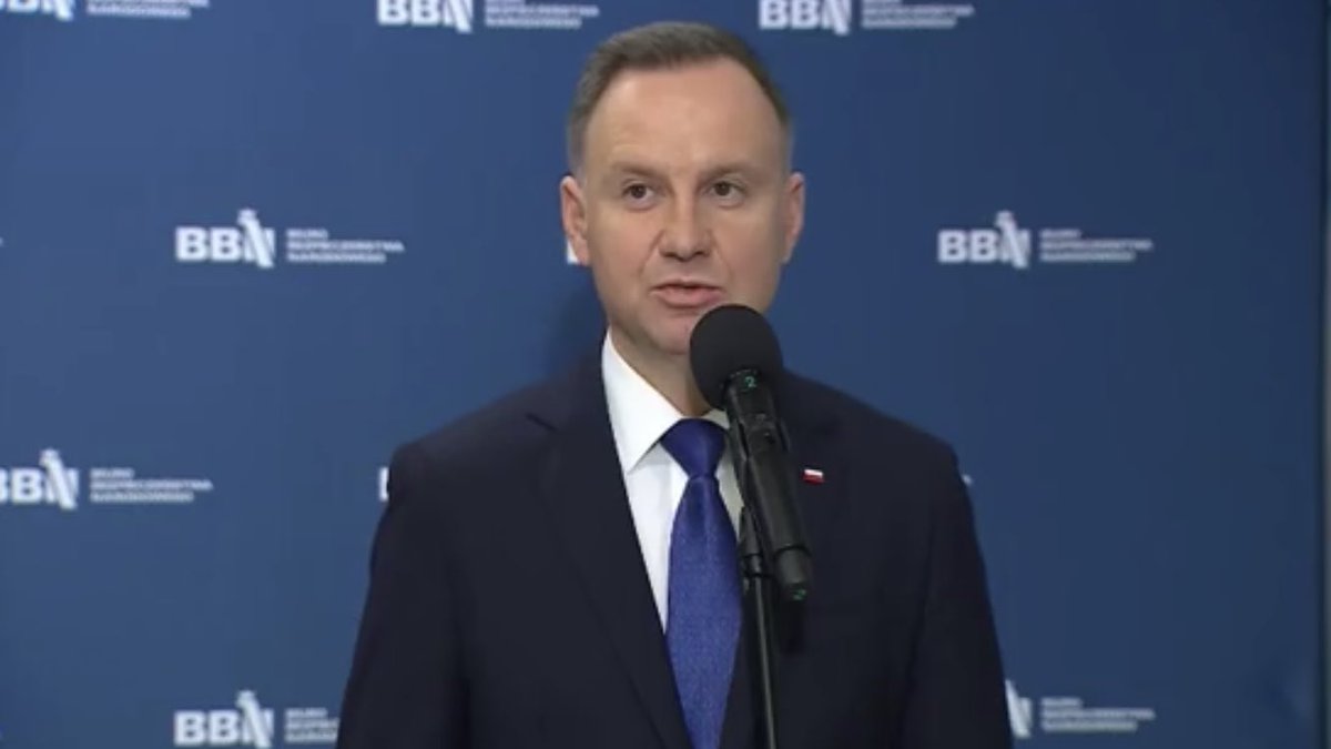 President @andrzejduda says the Russian side is responsible for what happened yesterday.  Also no indication that it was an intentional attack on Poland. Most-likely S-300 missile. We have no evidence that it was a rocket launched by Russia. Most likely- Ukrainian anti-aircraft missile