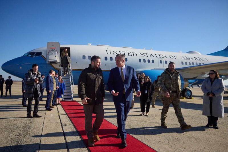 President Zelensky arrived in U.S.
