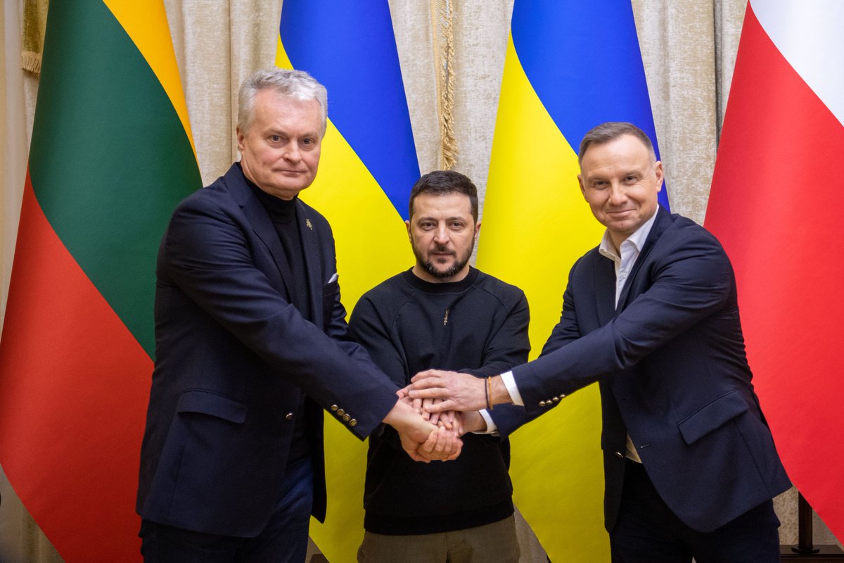 Presidents of Lithuania and Poland pay an unexpected visit to Lviv