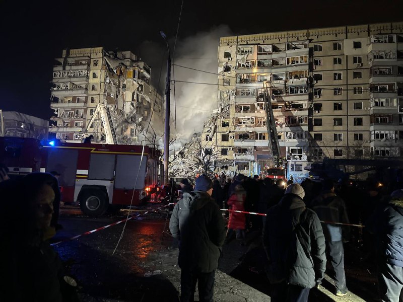 5 people killed, 27 wounded as result of missile strike in Dnipro city as of now. 20 people were rescued from the rubble