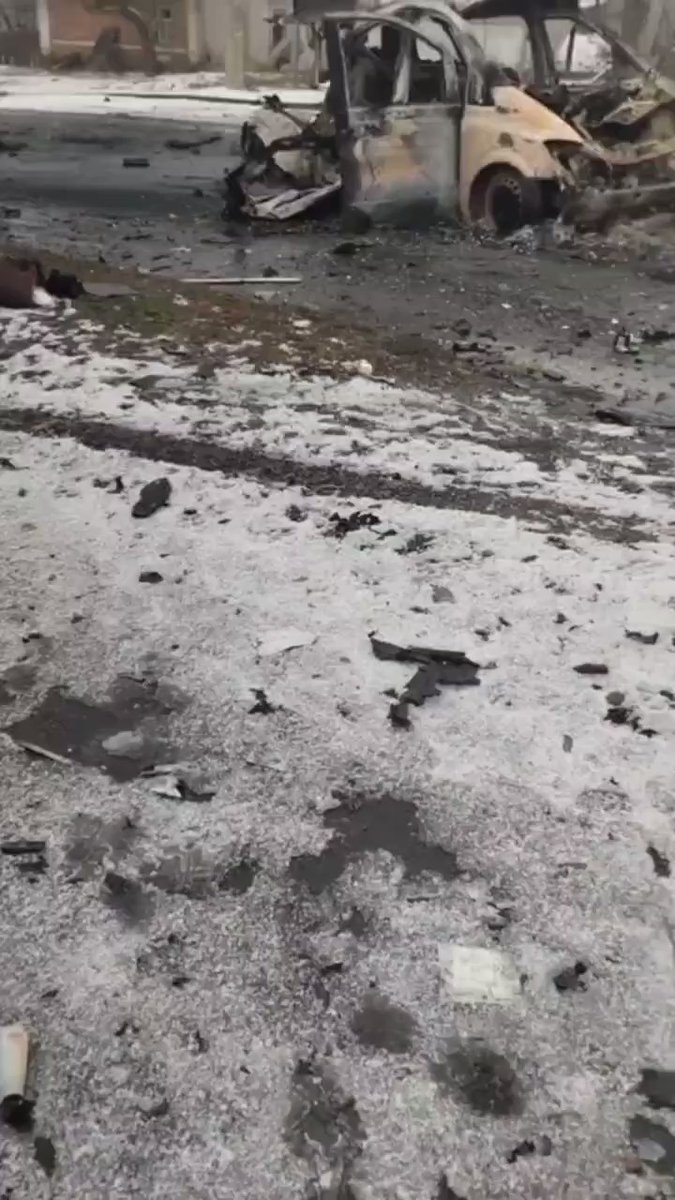 Casualties among volunteers after their vehicles was targeted by Russian shelling in Bakhmut