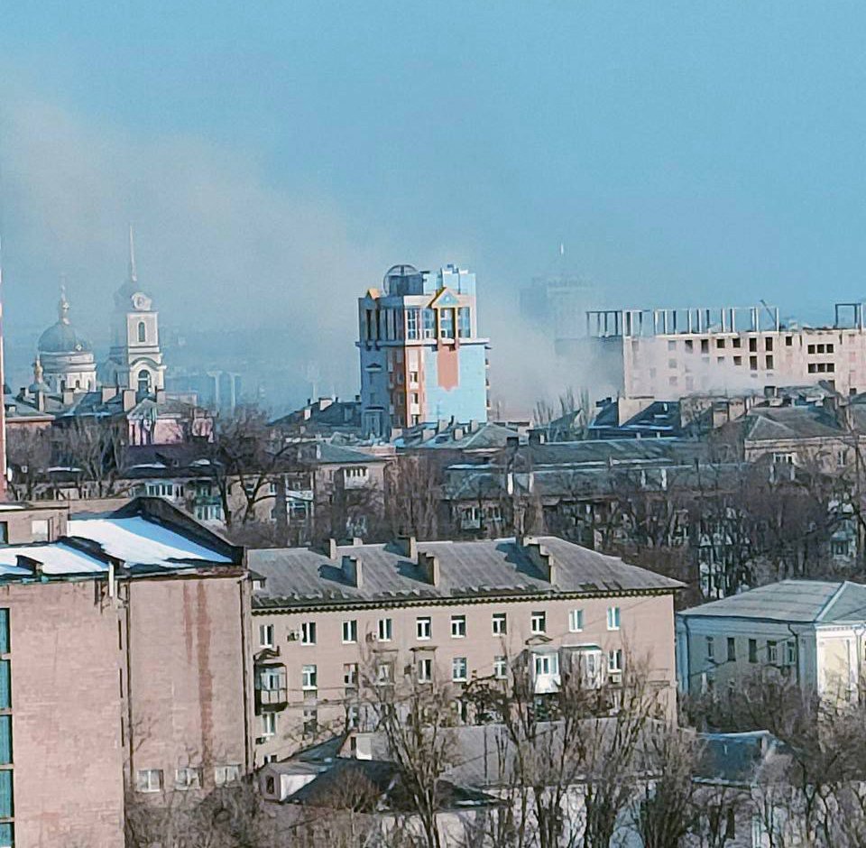 Shelling reported in central Donetsk
