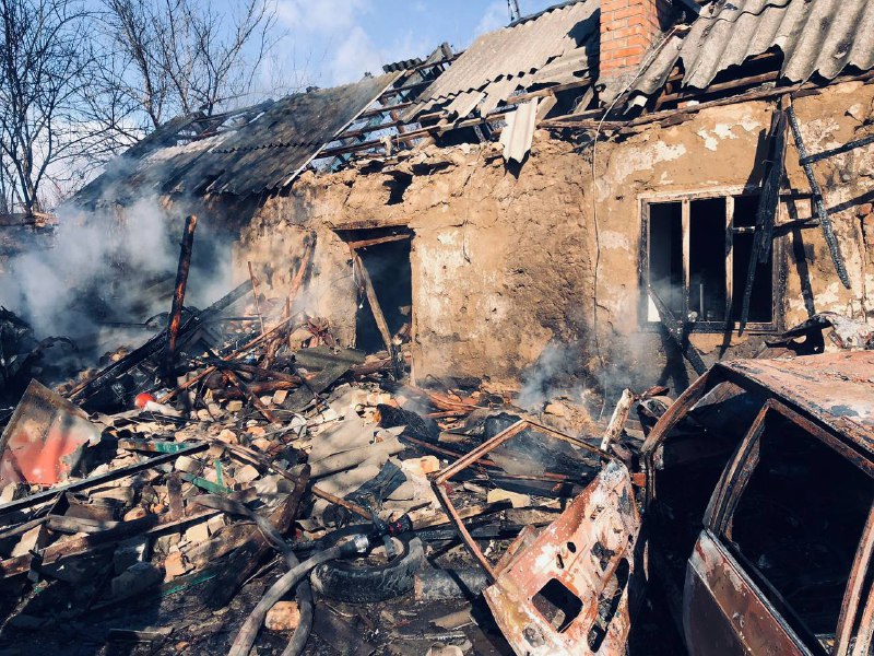 Russian army shelled Nikopol, Myrivka, Marhanets and Velykomykhailivka communities in Dnipropetrovsk region. 2 people wounded