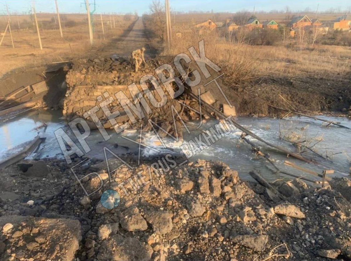Bridge at Khromove village west to Bakhmut was blown up