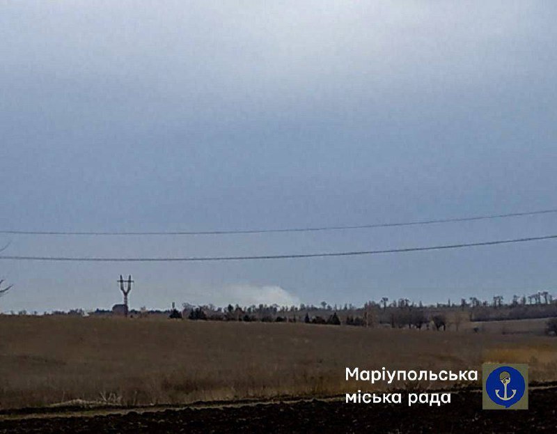 Explosions were reported in Mariupol