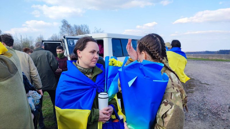 100 Ukrainian servicemen were released from Russian captivity