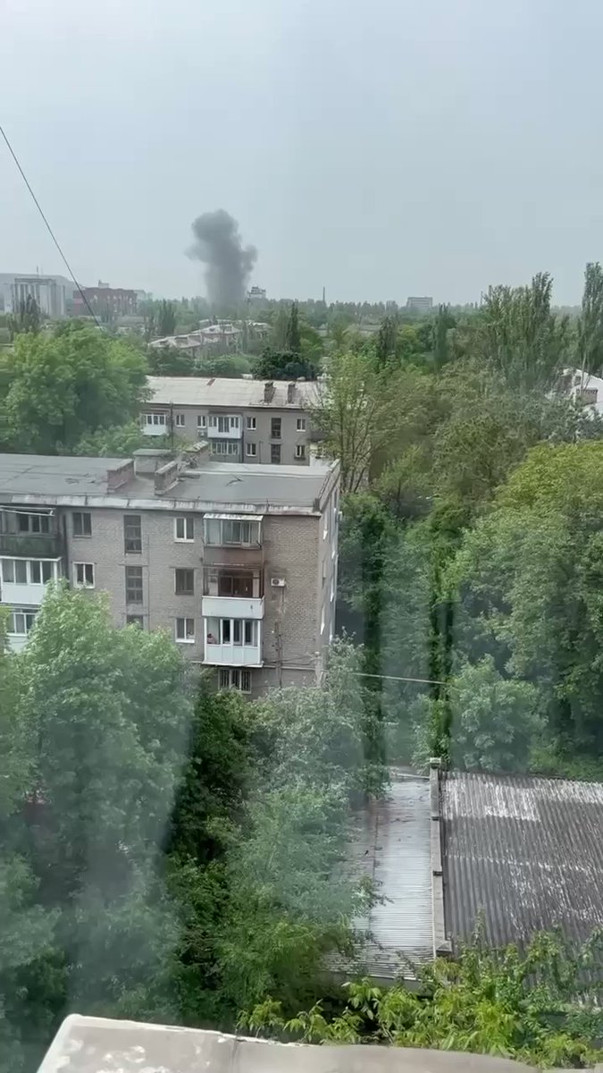Missile strikes reported at Kalininsky district of Donetsk
