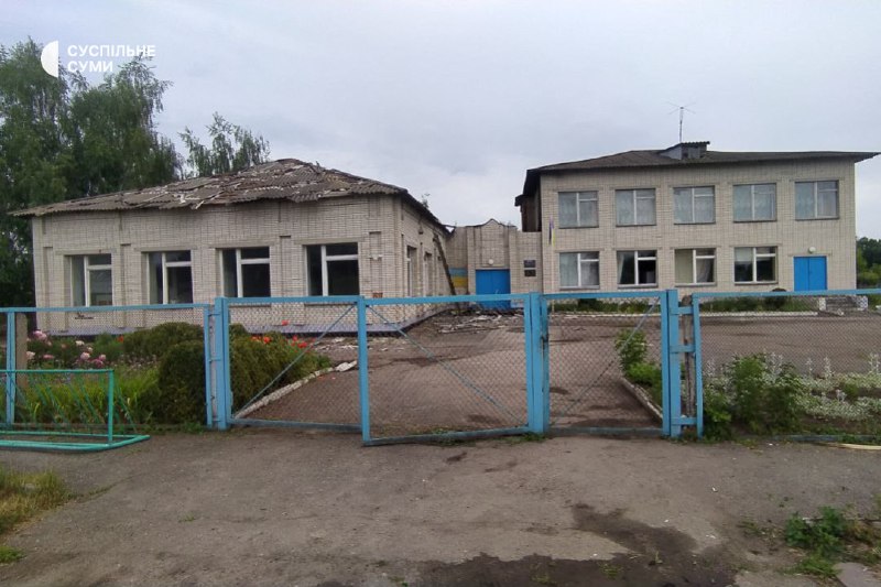 A school damaged in Sinne village of Sumy region as result of Shahed strike