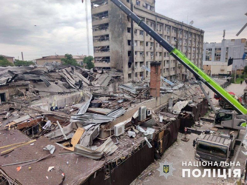Death toll of a missile strike in Kramatorsk increased to 10, 3 more person could be under the rubble