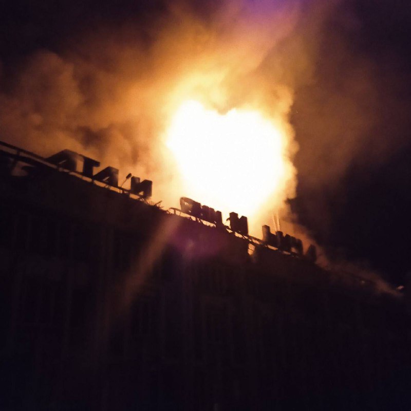 Ukrainian House(in the past, the Palace of Culture of the Metallurgists) is burning in the temporarily occupied Mariupol