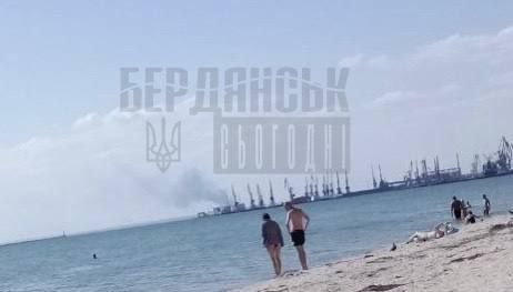 Explosions reported at the port in Berdyansk