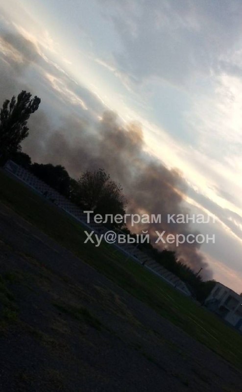 Big fire reported near Chaplynka, Kherson region