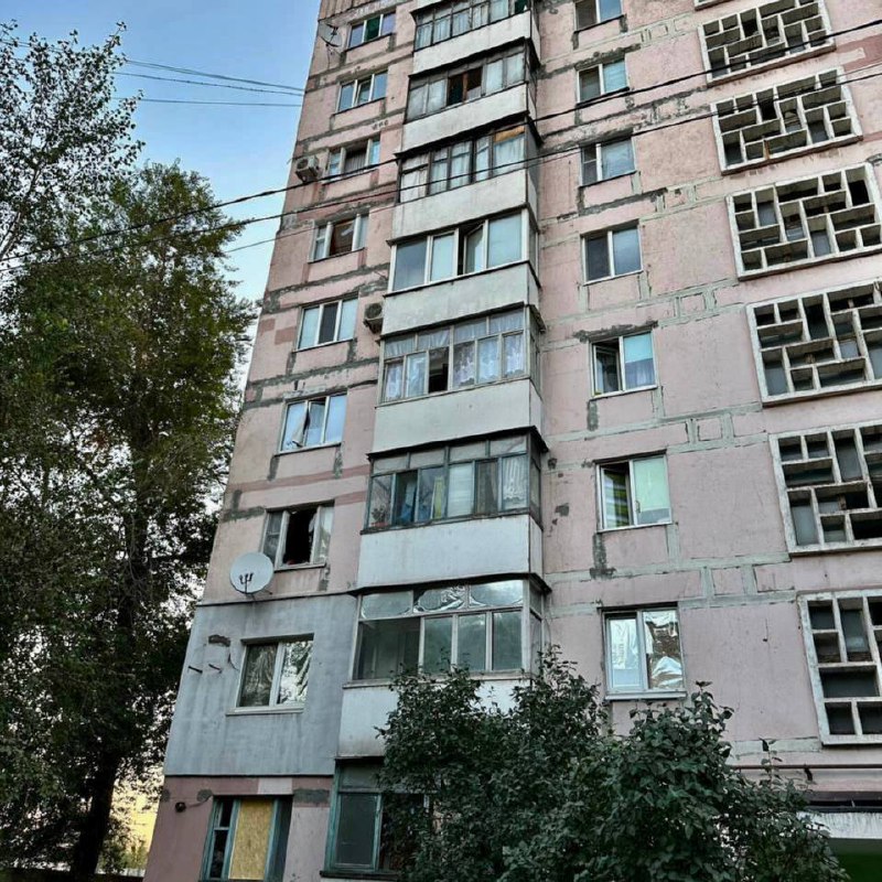 4 high rise buildings damaged in Zaporizhzhia as result of Russian missile attack overnight
