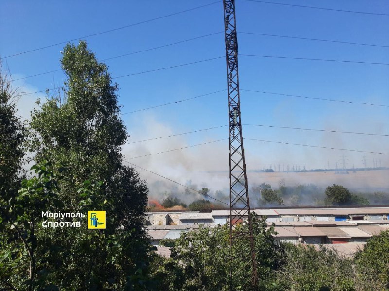 Fire and explosions were reported in Mariupol