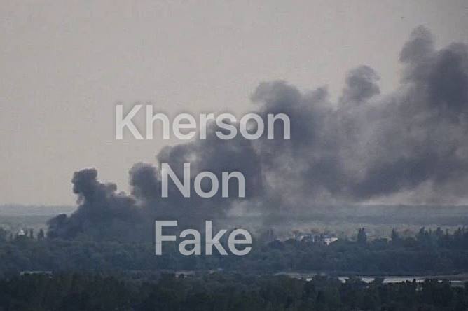 Several explosions and fire were reported in Oleshky of Kherson region