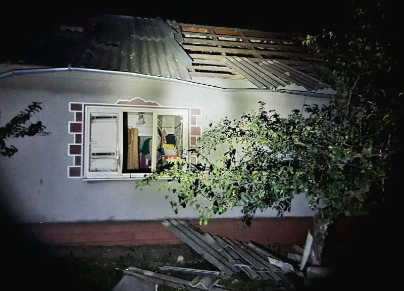 Debris of the drone partially destroyed a house in Pershotravneve village of Nikopol district