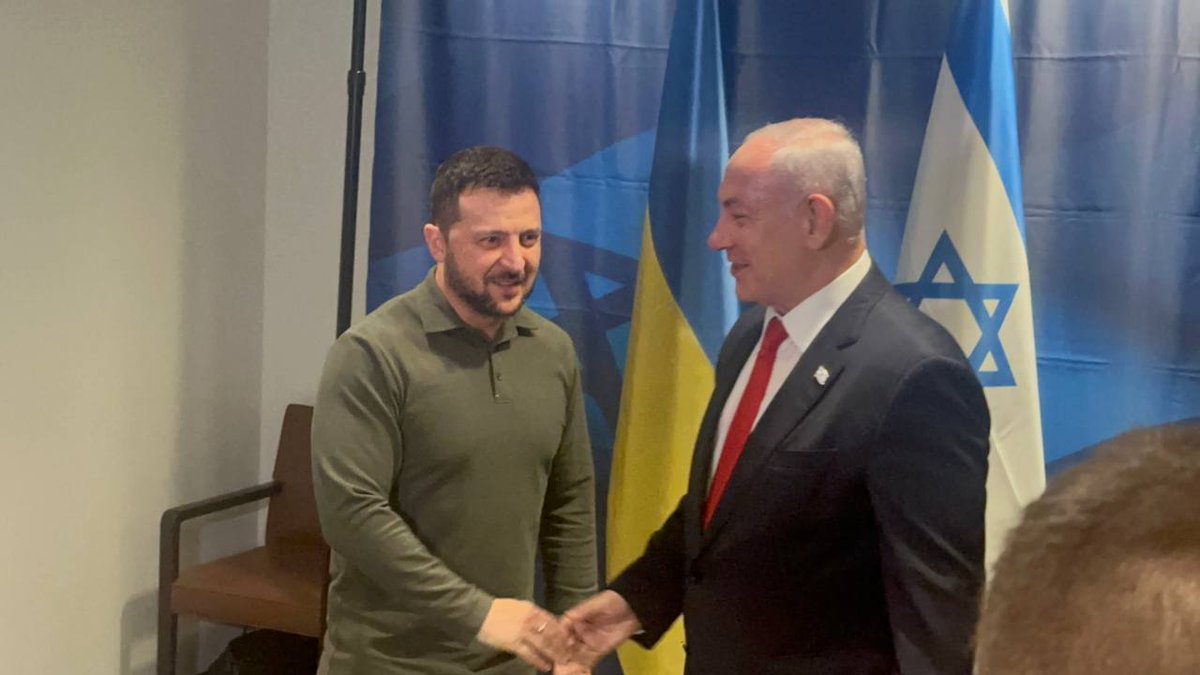 For the first time since the Russian invasion: Ukraine president Zelensky meets an Israeli PM