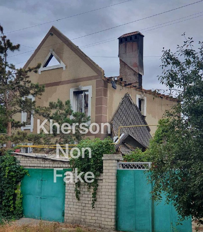 Damage in Kherson as result of Russian shelling