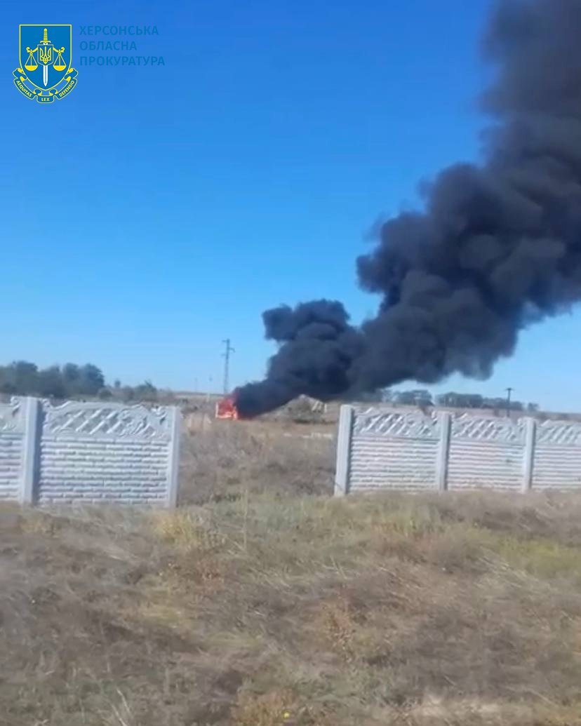 Drei Personen wurden bei einem russischen Drohnenangriff auf dem Friedhof in Antonivka verletzt