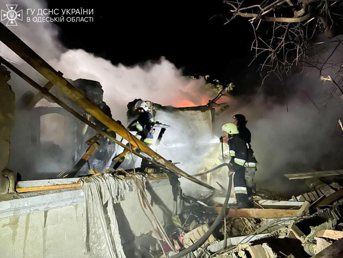 1 persona herida y 2 almacenes dañados en el sur de la región de Odesa como consecuencia del ataque nocturno ruso