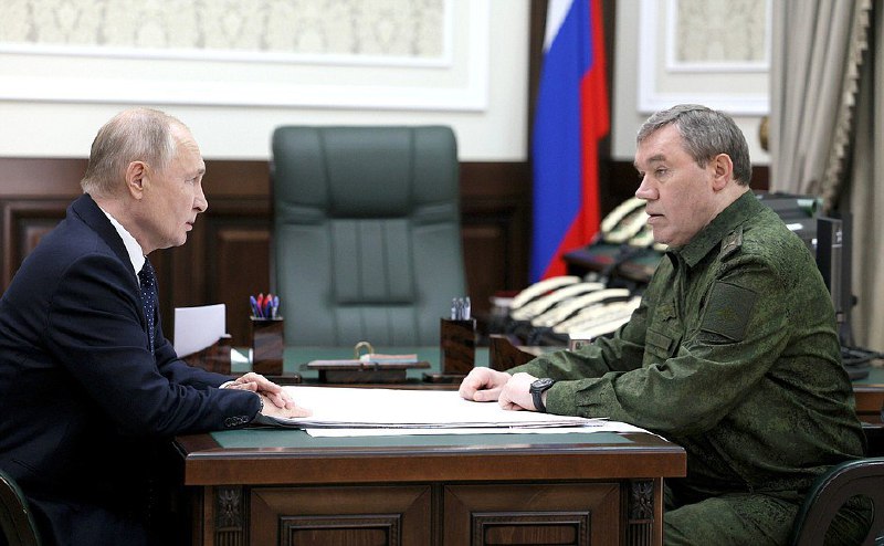 Путін зустрівся з начальником генштабу Герасимовим у штабі російської війни проти України в Ростові