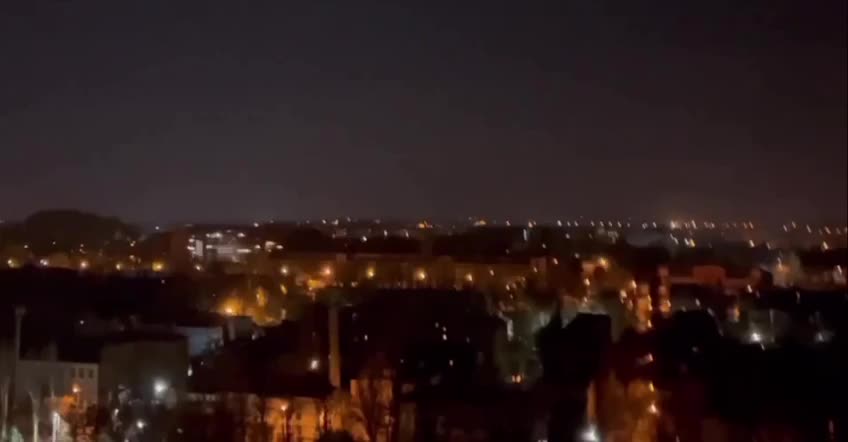 Donetsk'te patlamalar yaşandı