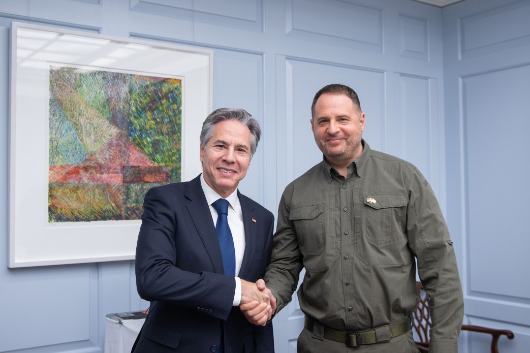 El jefe de la Oficina del Presidente de Ucrania, Yermak, se reunió con el Secretario de Estado Blinken