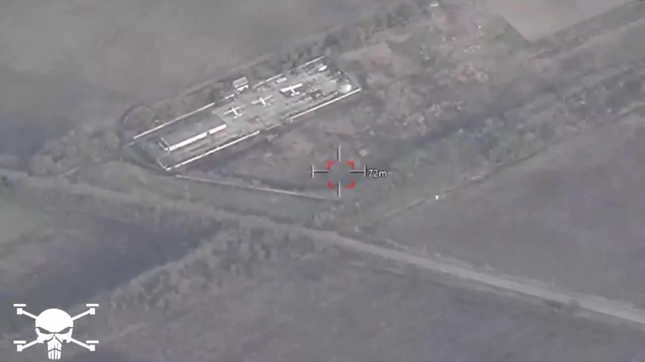 Ukrainischer Luftangriff mit JDAM auf russischen Stützpunkt in der Nähe von Tarasivka in der Region Cherson
