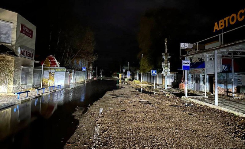 Panne d'électricité dans le port de Zalizny dans la partie occupée de la région de Kherson depuis la tempête du 26 novembre