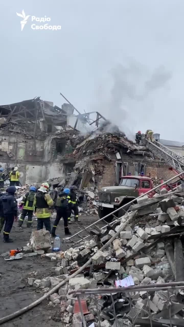 1 body found under the rubble in Novohrodivka
