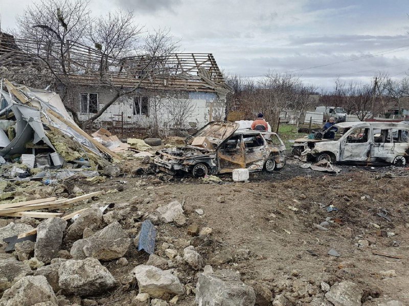 Damage in Tyahinka as result of Russian shelling