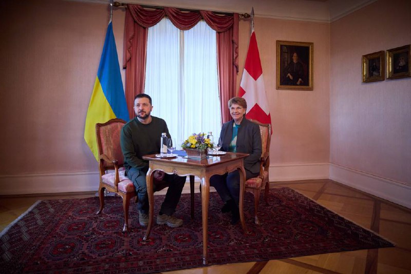Президент України Зеленський зустрівся з президентом Швейцарської Конфедерації Віолою Амхерд