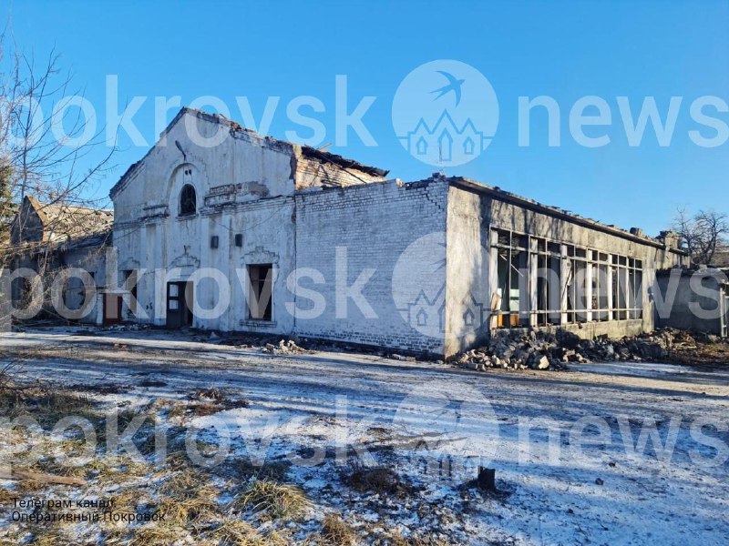Разрушения в Мирнограде Донецкой области в результате обстрела